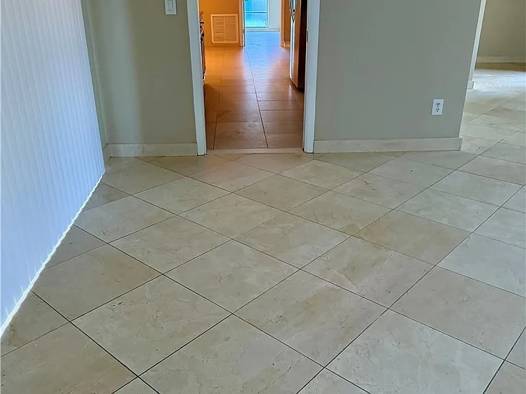 4479 Lakewood Blvd — Photo 13