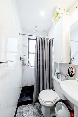 Rented by Douglas Elliman | media 20