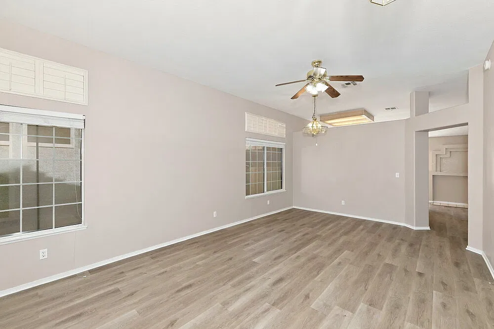 4 bed, 2.0 bath, 1524 sqft, $2,395 — Photo 4