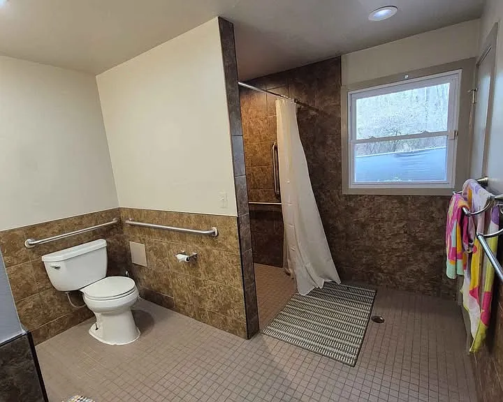 1301 Morningside Dr — Photo 11