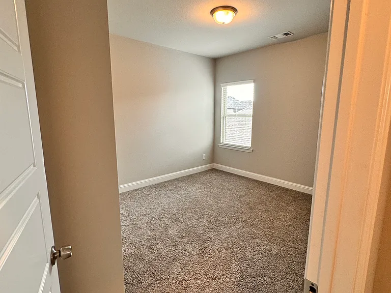 1091 Putnam Dr — Photo 37