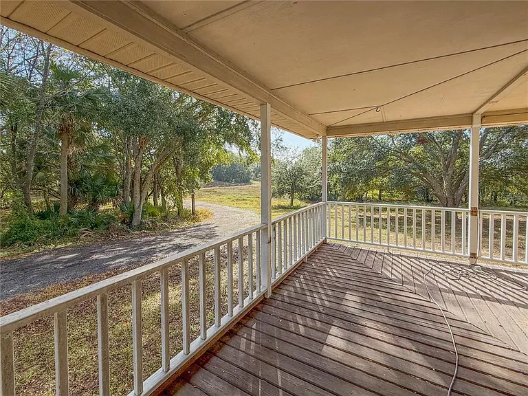 2827 Sanctuary Ln — Photo 10