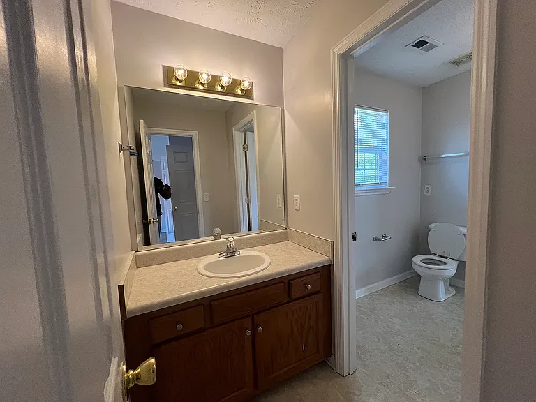 2812 Hydes Ferry Rd — Photo 33