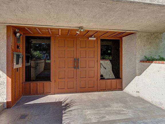 2nd image of 125 S Sierra Madre Blvd Unit 114