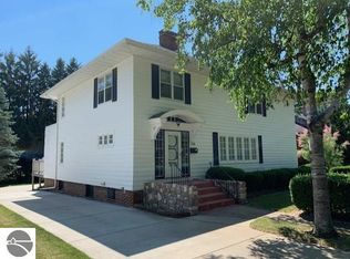 706 N State St, Alma, MI 48801