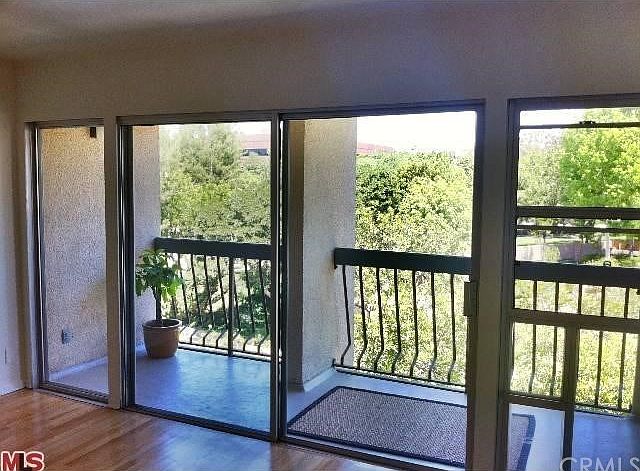 1st image of 5650 Cambridge Way Unit 19