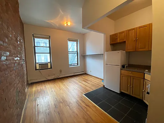 Rented by Best Apartments North Inc | media 23