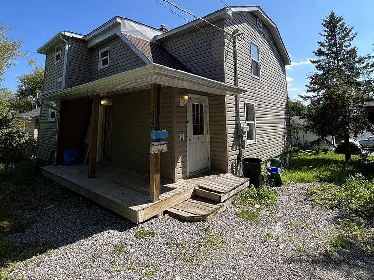 545 Morris St #1 — Photo 1