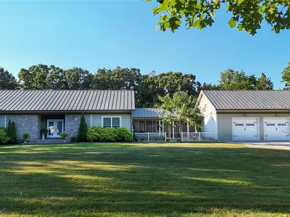 13677 Klondike Rd, De Soto, MO 63020