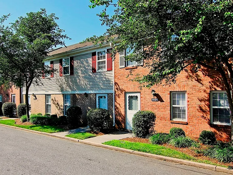 Potomac Commons — Photo 13