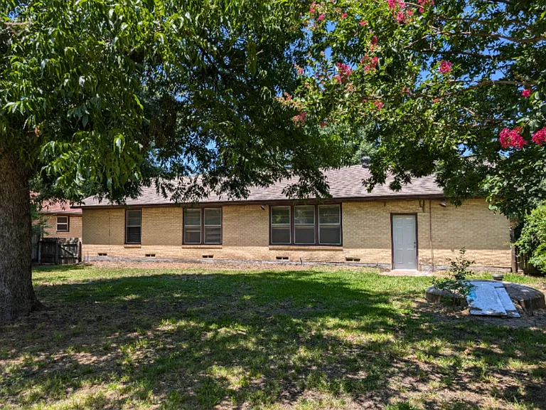 1308 Fair Ave — Photo 10