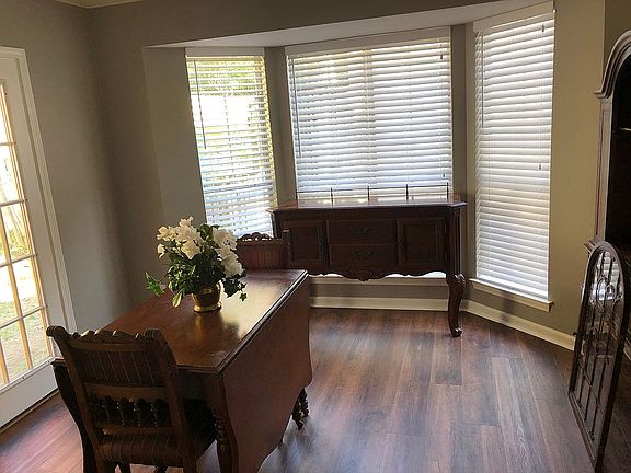 Kitchen nook