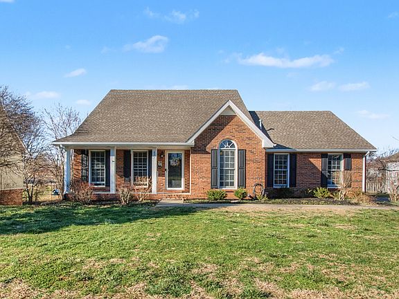 2nd image of 877 Glenraven Dr
