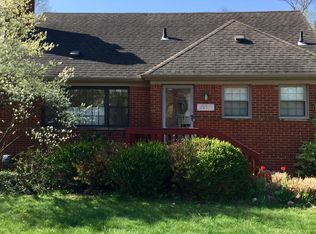 2330 Pembroke Rd, Birmingham, MI 48009