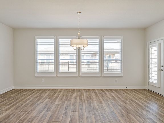 4th image of 1133 Cornerstone Dr