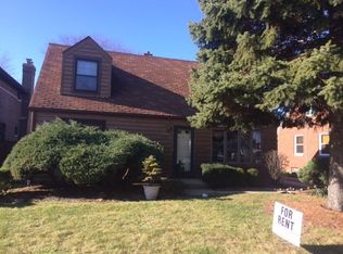 852 S Linden Ave, Elmhurst, IL 60126