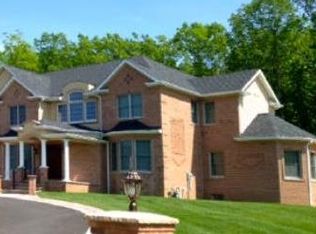 1 Gloria Ln, Monroe Twp, NJ 08831