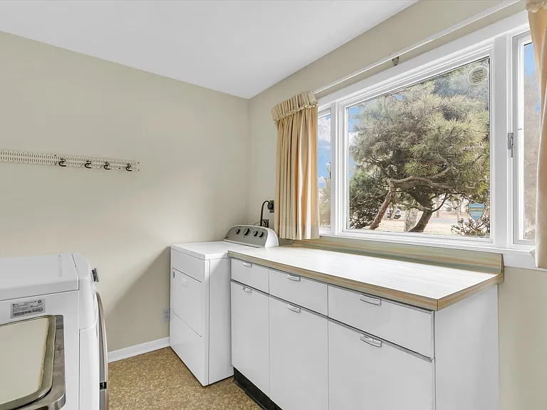 1803 Golfview Dr — Photo 36