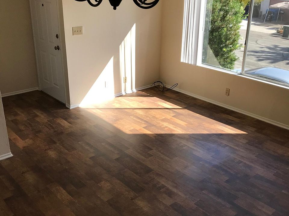 2nd image of 2202 E Villa St APT 5