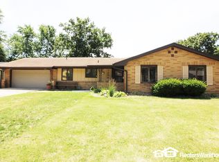 7204 Bellaire Ave, Windsor Heights, IA 50324