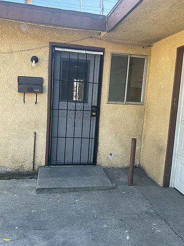 5143 Clara St Photo 1