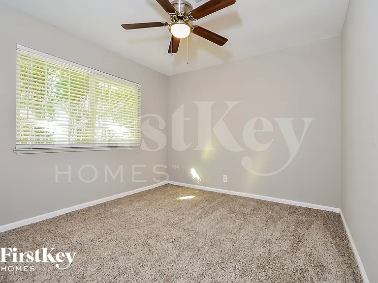 6381 Newville Ave — Photo 11