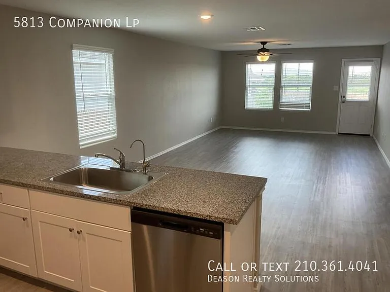 5813 Companion Loop — Photo 5