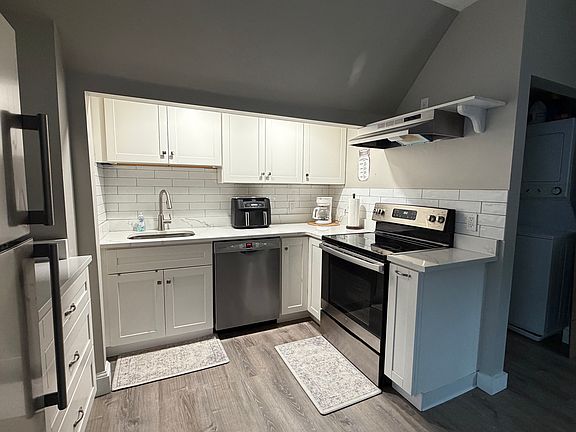 3rd image of 55 Suomi Rd #2