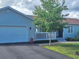 38 Edgemount Dr, Grand Bay Westfield, NB E5K1Y2