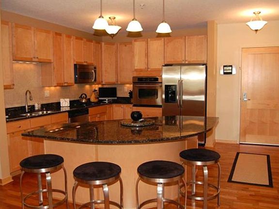 Kitchen with Island