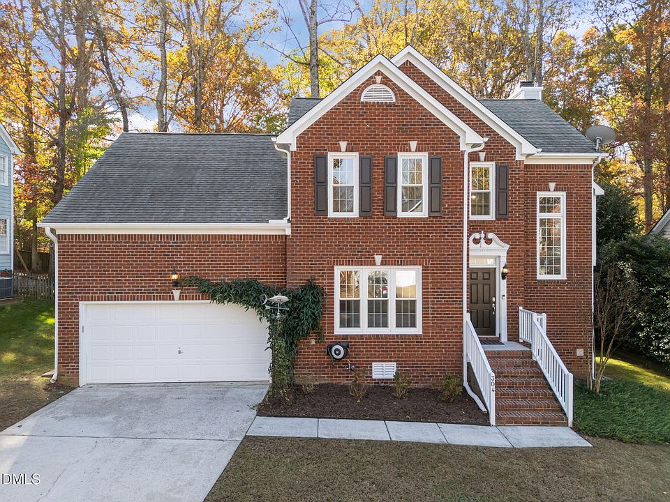 1st image of 304 Silvergrove Dr