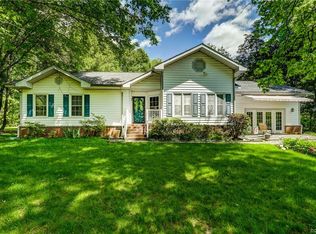 3844 River Rd W, Goochland, VA 23063