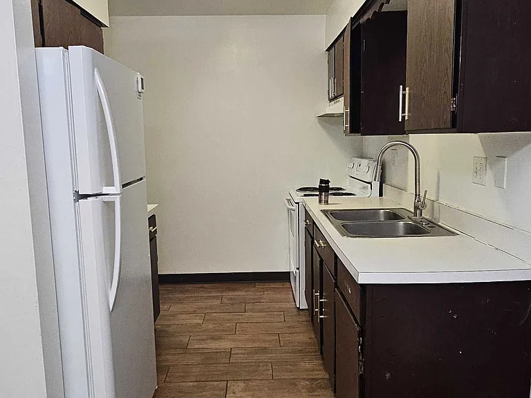 1310 Sunset Ave #3 — Photo 8