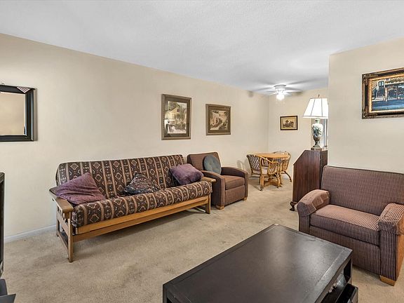 5th image of 2124 NE 56th Court #209