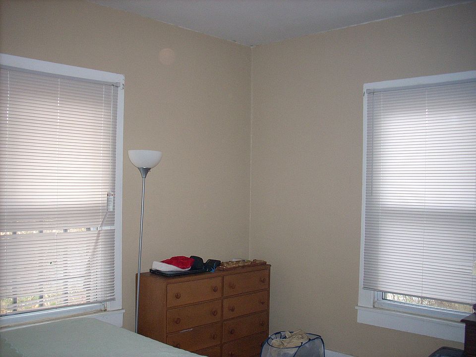 1st image of 425 Higgins Ave