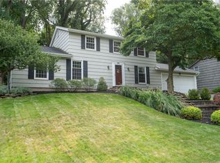 195 Beaconview Ct, Rochester, NY 14617