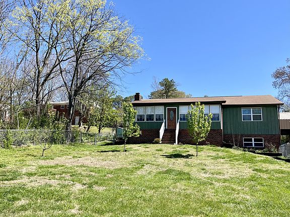 3rd image of 2628 Lynda Cir SE