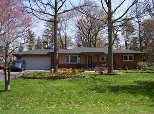 5544 Hummingbird Ln, Clarkston, MI 48346