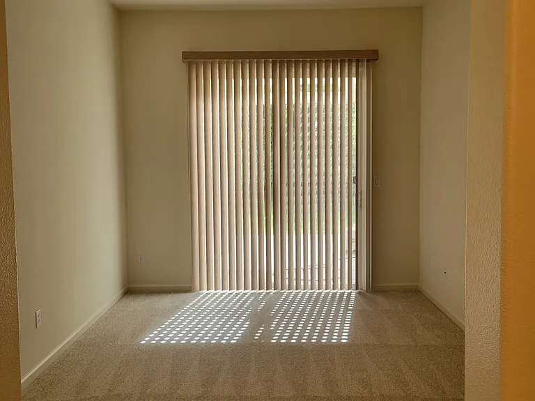 519 Western Hills Dr — Photo 20