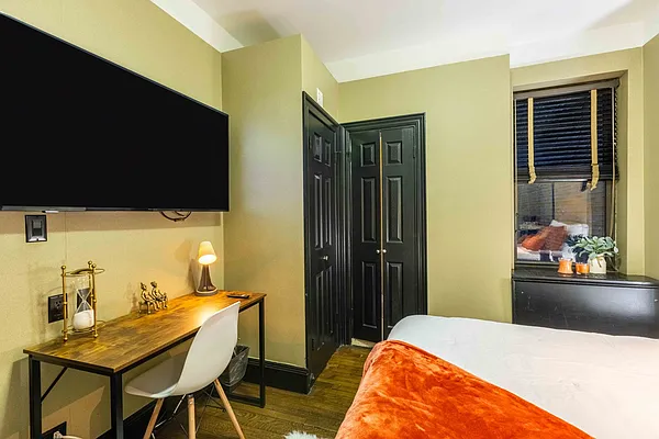 Rented by Corcoran | media 2