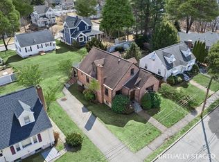 48 Albert St, Waltham, MA 02453