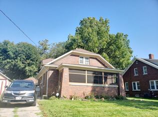450 Park St, Elgin, IL 60120