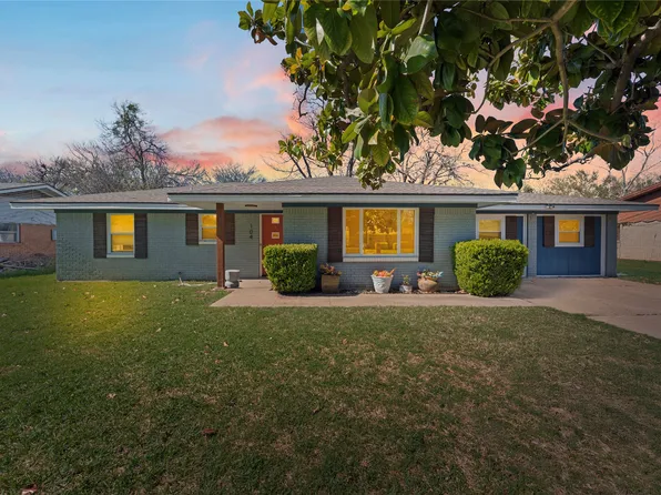 104 E Santa Anna Dr, Waco, TX 76706