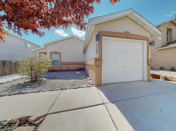 1309 Ojo Sarco St SW, Albuquerque, NM 87121