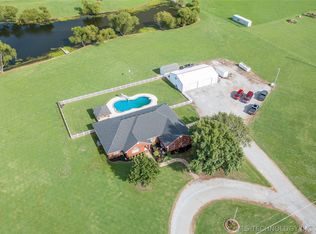 613 Rhonda St, Pryor, OK 74361