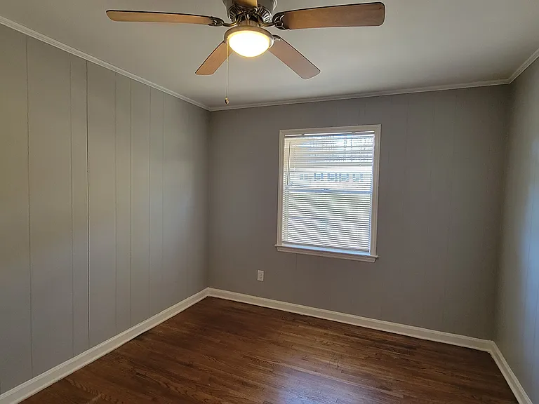 3912 Callahan Dr — Photo 6