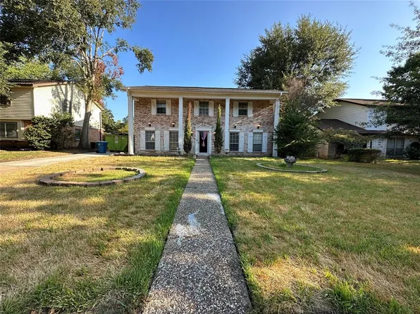 1011 Whitestone Lane, Houston, TX 77073