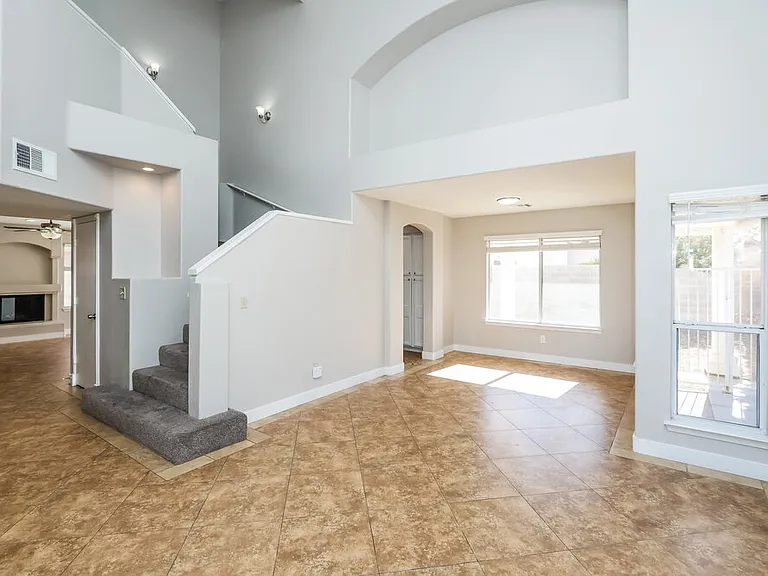 1517 Los Alamos Dr — Photo 5