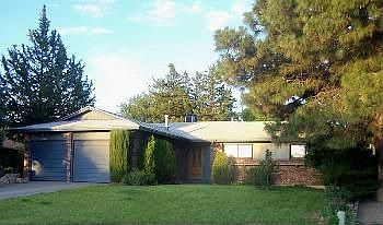 1st image of 4514 Sherwood St NE