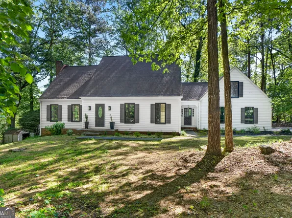 671 Ginger Cake Rd, Fayetteville, GA 30214